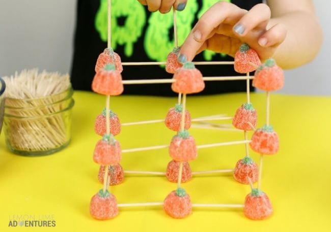 pumpkins-and-toothpicks Students do a STEM challenge using pumpkin candies and toothpicks