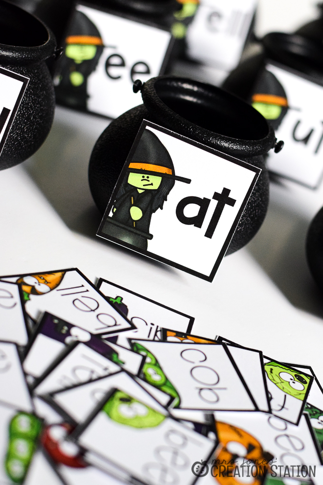 cauldron-sorting Word sort with witch and cauldron cards