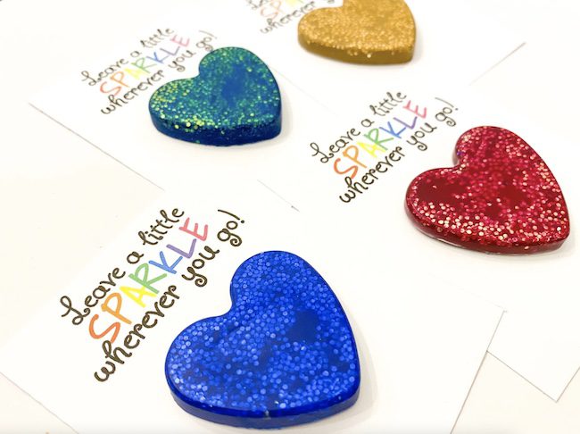 Sparkle crayons Sparkle heart-shaped crayons as an example of inexpensive gift ideas for students