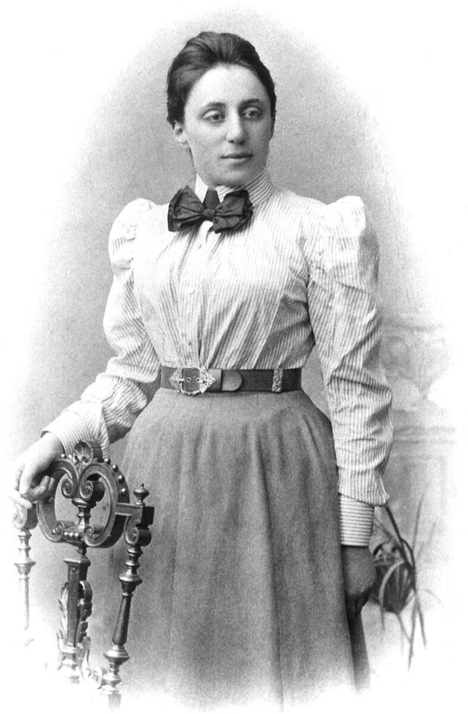 emily-noether Emmy noether mathematician