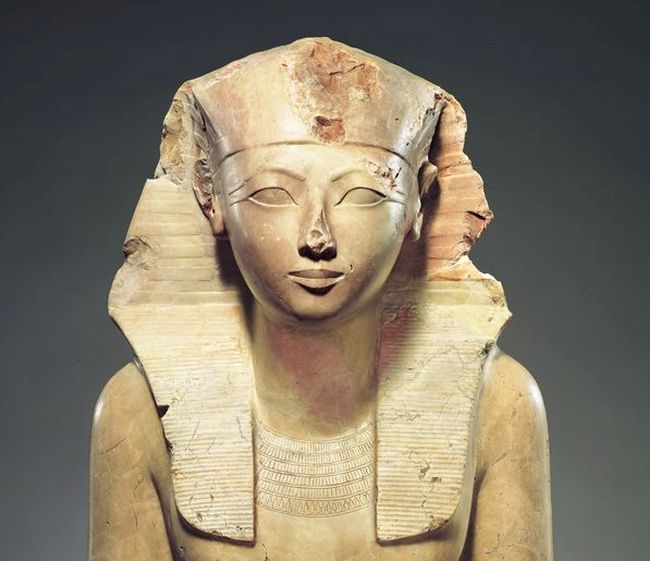 Famous World Leaders: Hatshepsut Statue of Pharoah Hatshepsut (Famous World Leaders)