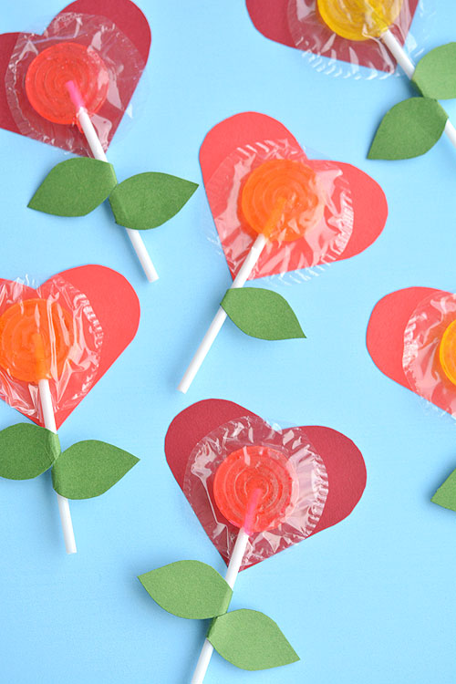 lollipop-valentine Valentines made from lollipops and construction paper hearts