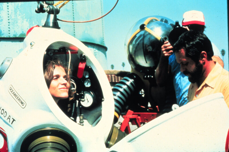 sylvia-earle sylvia earle biologist working in the ocean