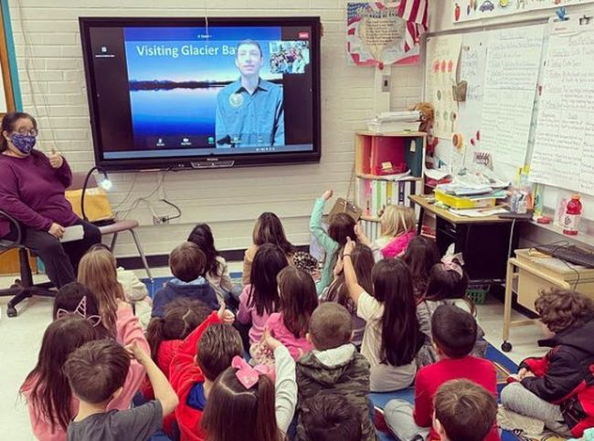 Field Trip Ideas: Virtual Students taking a virtual field trip to Glacier Bay