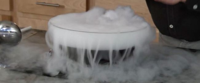 8th Grade Science Rootbeer Steve Spangler Bowl filled with root beer and dry ice, spilling over with white vapors