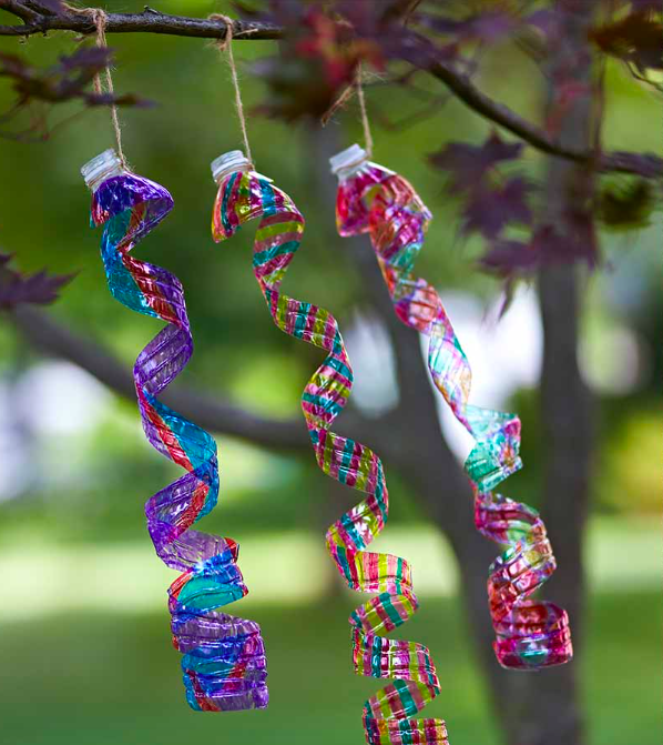 upcycled-plastic-bottle-art
