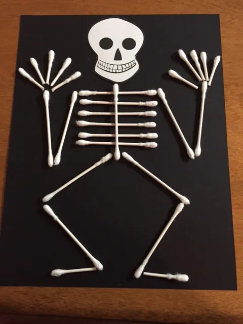 qtip-skeleton A skeleton made from Q-tips