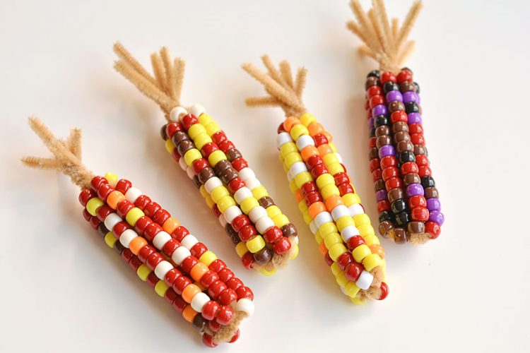 beaded-corn Mini ears of corn made from plastic pony beads