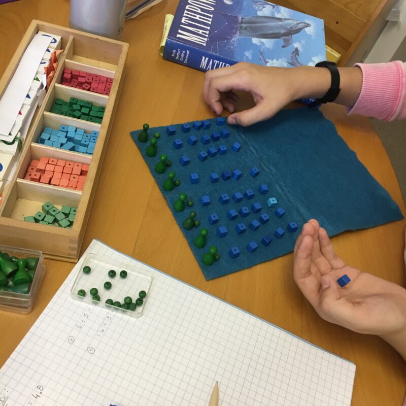 MontessoriClassroom using materials Choose natural materials- Montessori Classroom