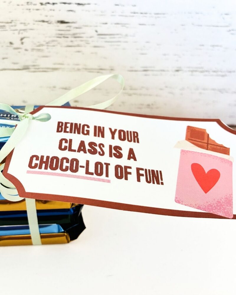 an image of a teacher gift with a gift tag for teachers printable: chocolate squares